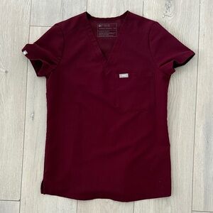 FIGS XXS Women’s Burgundy Top